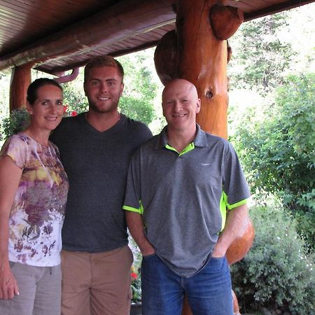 Hitching Post Resort Kelowna Luaran gambar