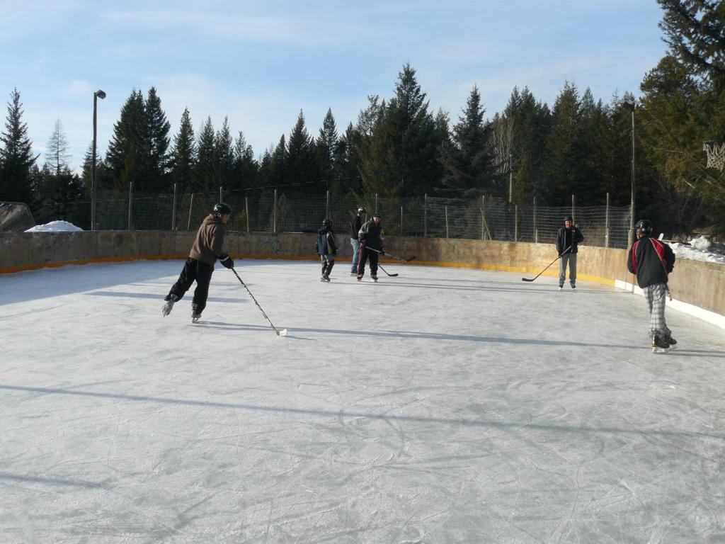 Hitching Post Resort Kelowna Luaran gambar