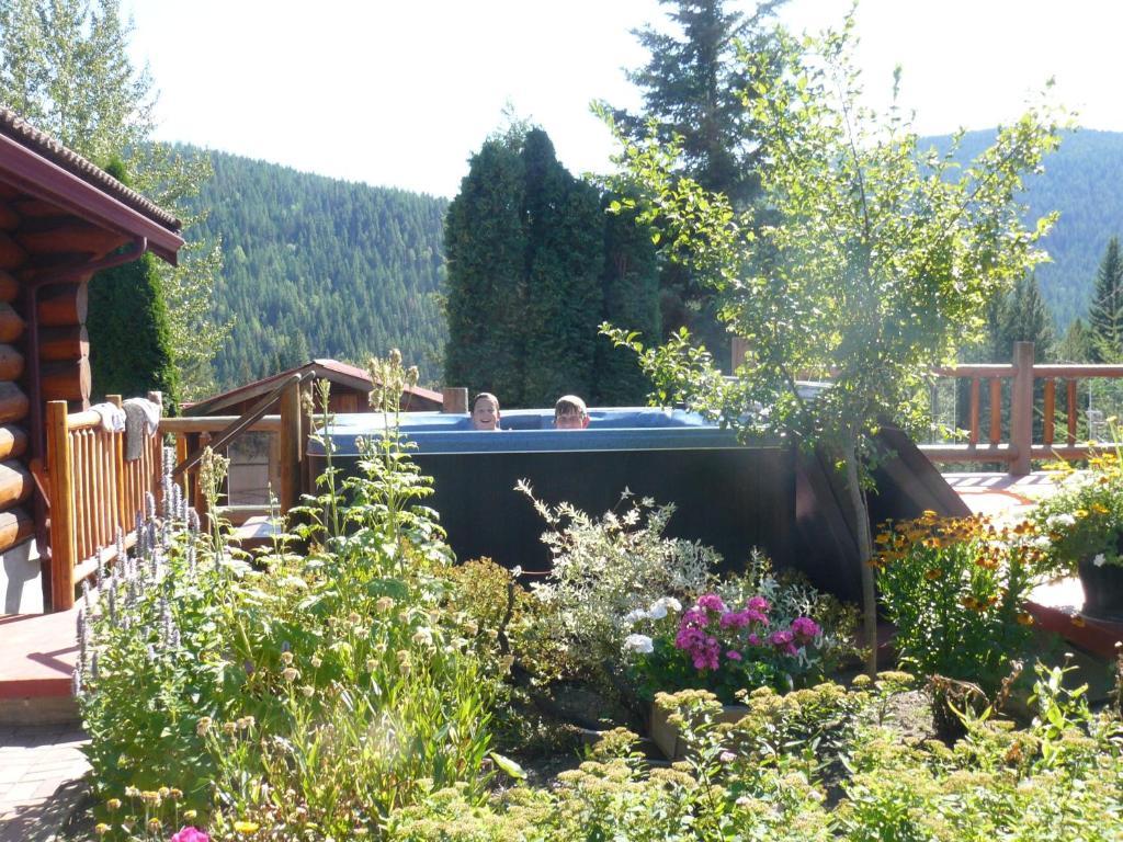 Hitching Post Resort Kelowna Luaran gambar