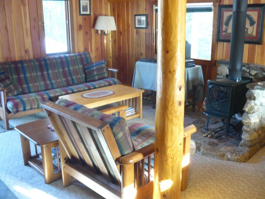 Hitching Post Resort Kelowna Bilik gambar