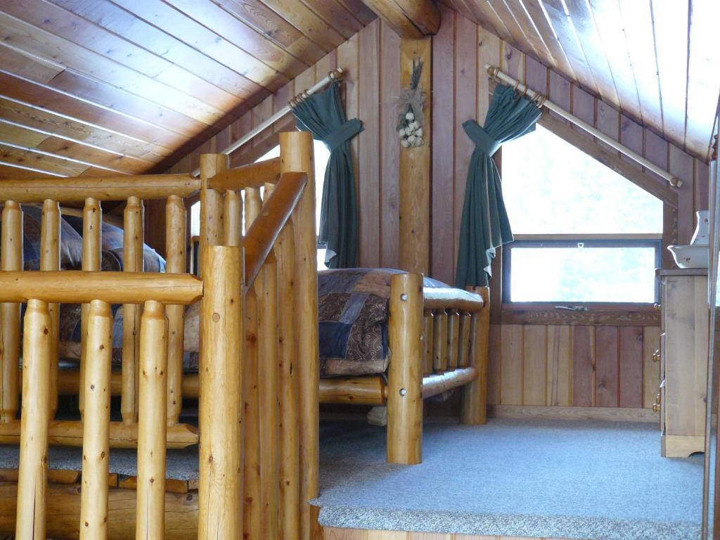 Hitching Post Resort Kelowna Bilik gambar