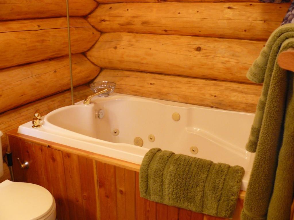 Hitching Post Resort Kelowna Bilik gambar