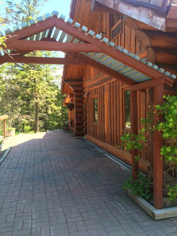 Hitching Post Resort Kelowna Luaran gambar