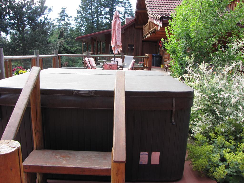 Hitching Post Resort Kelowna Luaran gambar