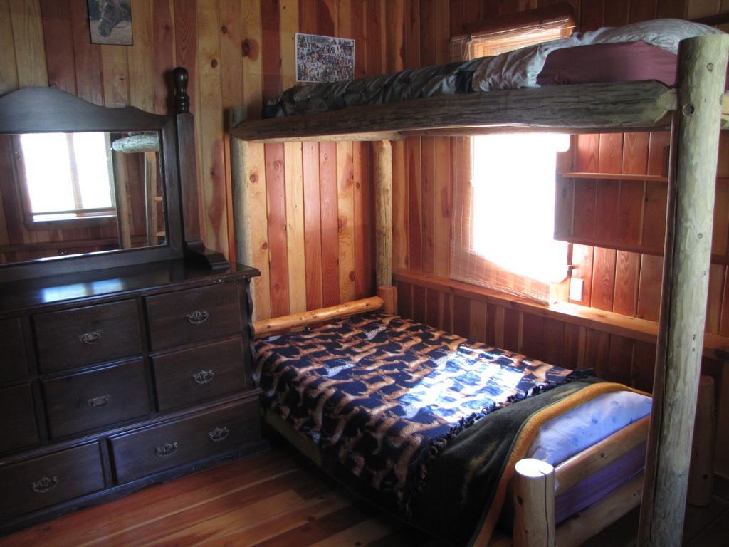 Hitching Post Resort Kelowna Luaran gambar
