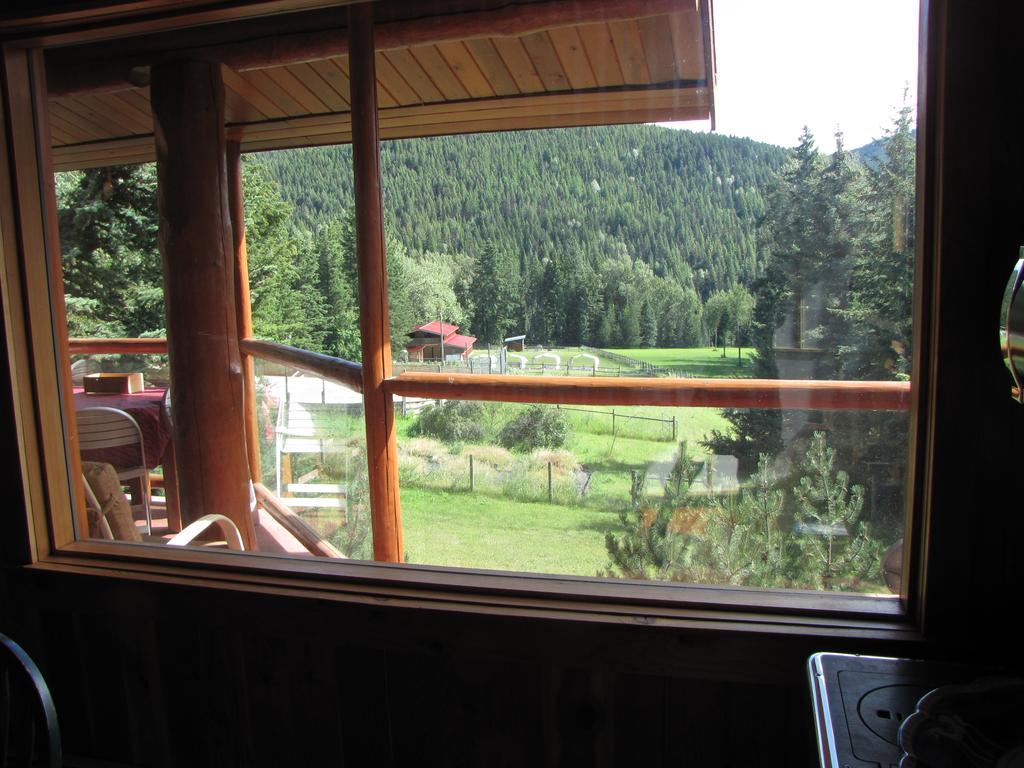 Hitching Post Resort Kelowna Luaran gambar